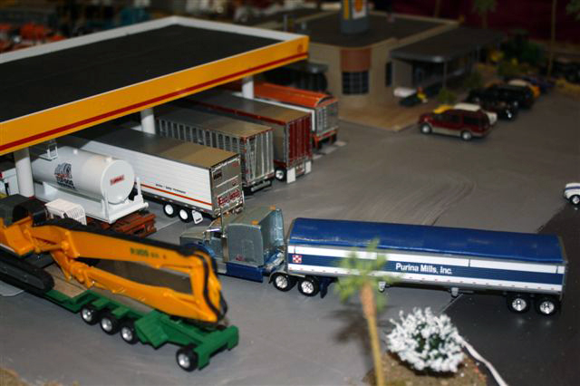 Truck Stop Diorama - By Mark Kulak