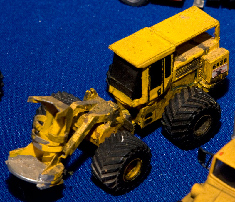 john deere feller buncher toy