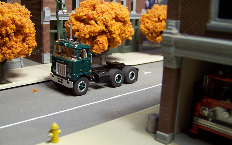 thumbnail image 2 of Don Mills Models HO Scale Mack Cab Over Chassis - Unpainted Cast Metal Ulrich Kit (1/87) 2 of 6
