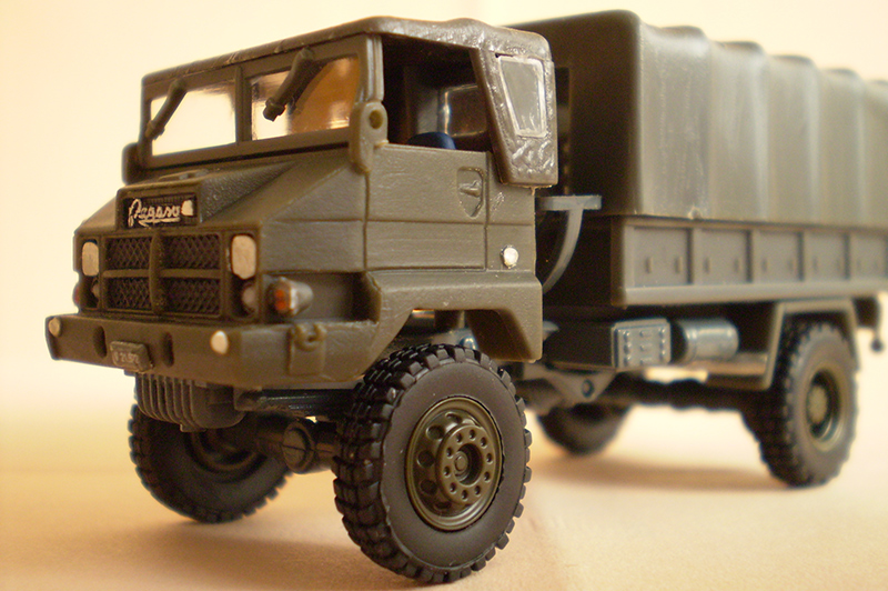 Pegaso 3046 & 3055 Military Trucks By José Ramón Ruiz